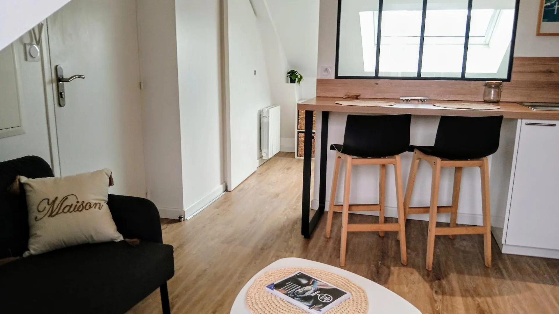 Les Studios De La Gare Linge Cafe The Inclus Wifi Vannes France