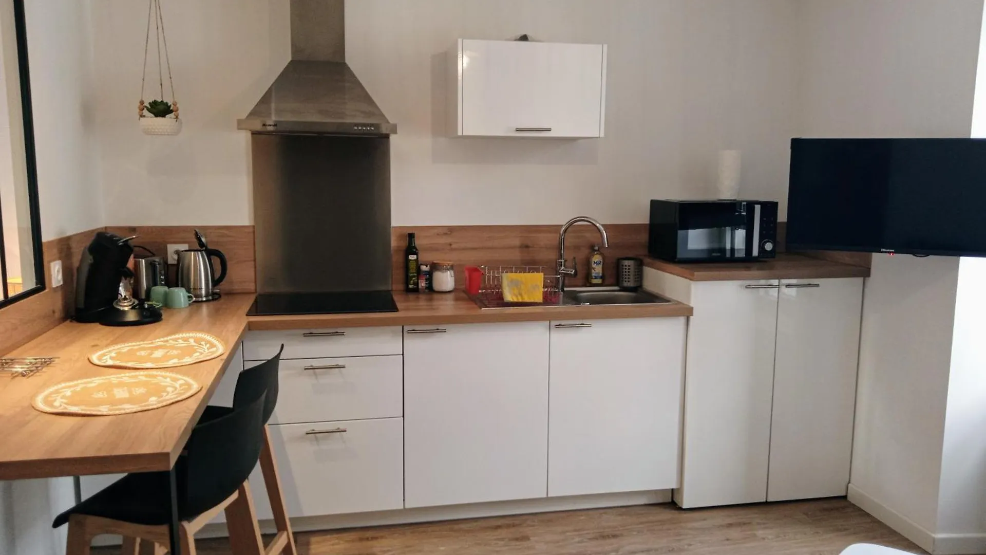 Les Studios De La Gare Linge Cafe The Inclus Wifi Vannes 0*,