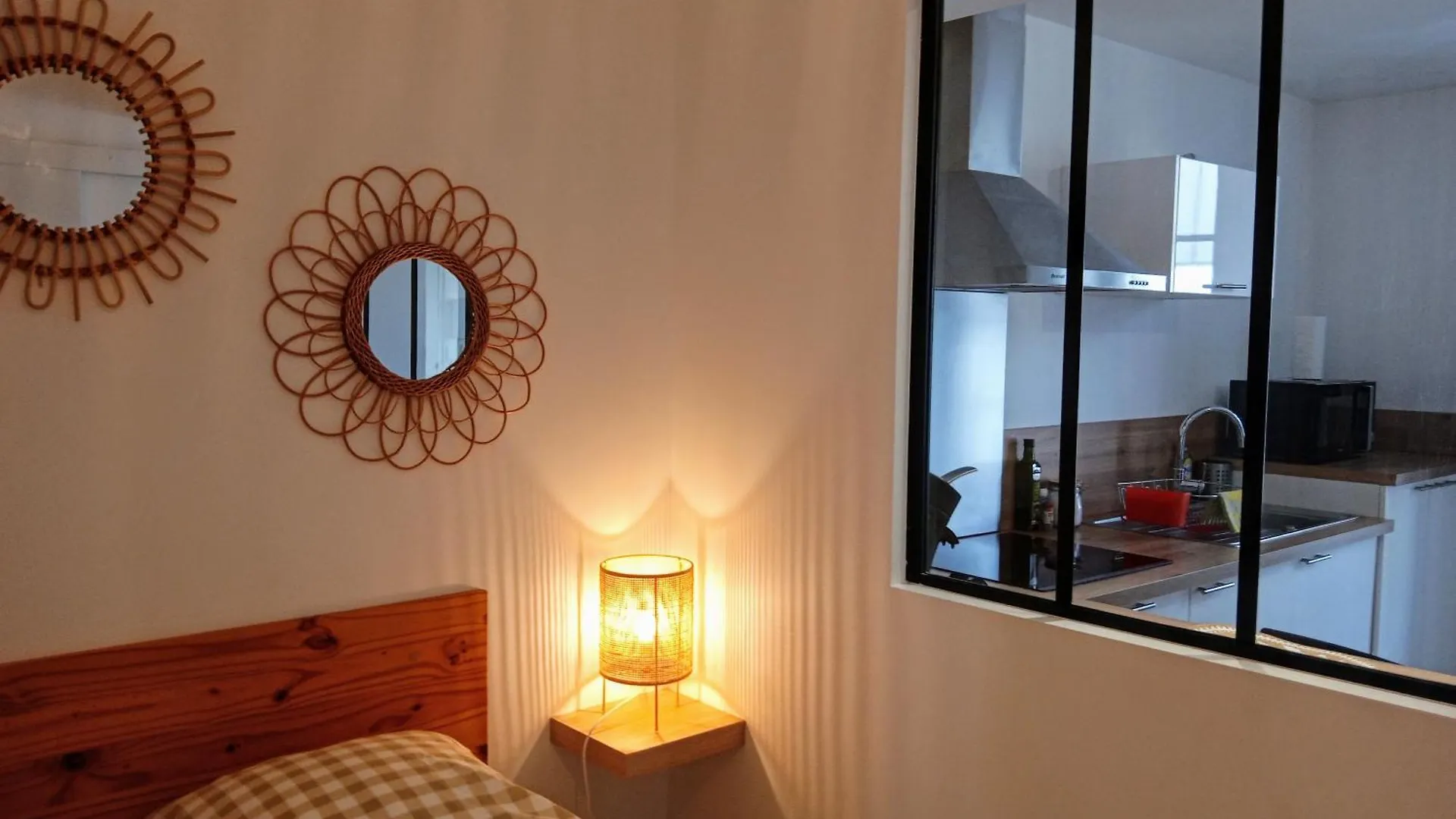 Les Studios De La Gare Linge Cafe The Inclus Wifi Vannes Apartment