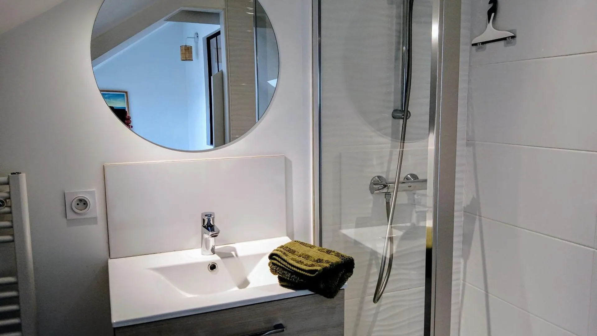 Les Studios De La Gare Linge Cafe The Inclus Wifi Vannes Apartamento