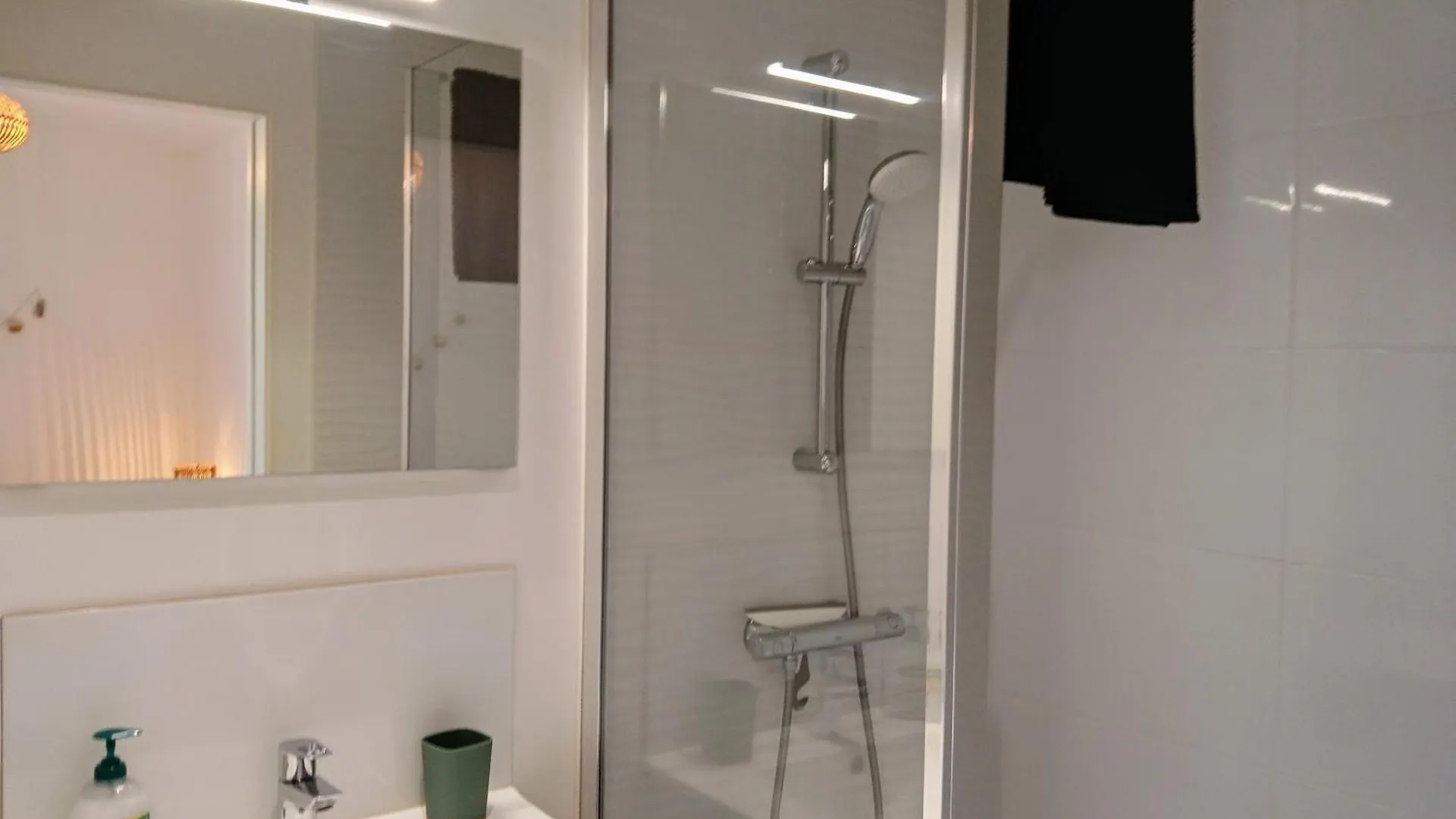 Les Studios De La Gare Linge Cafe The Inclus Wifi Vannes